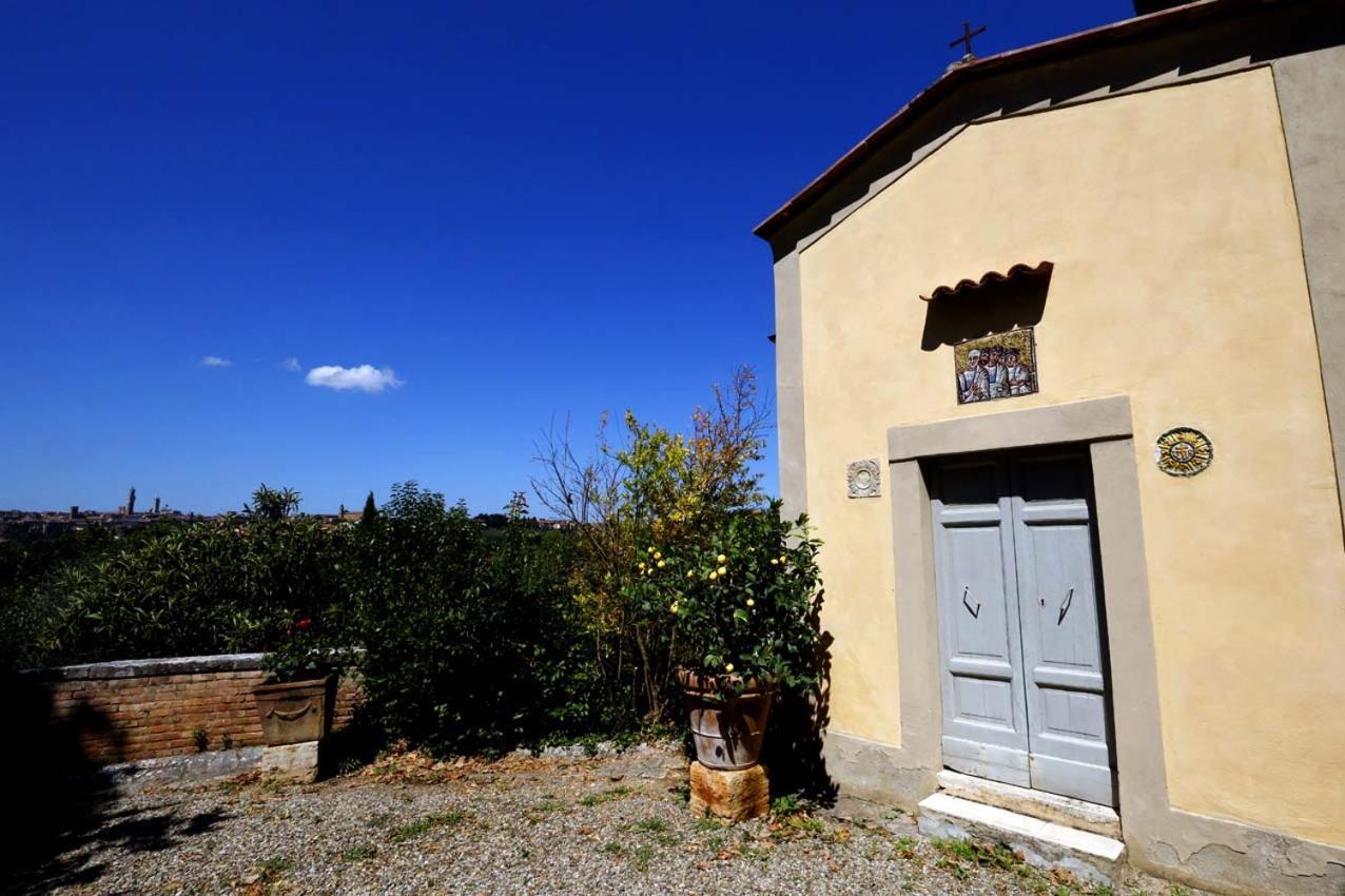 Villa La Strega Siena Bagian luar foto