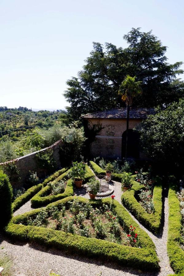 Villa La Strega Siena Bagian luar foto