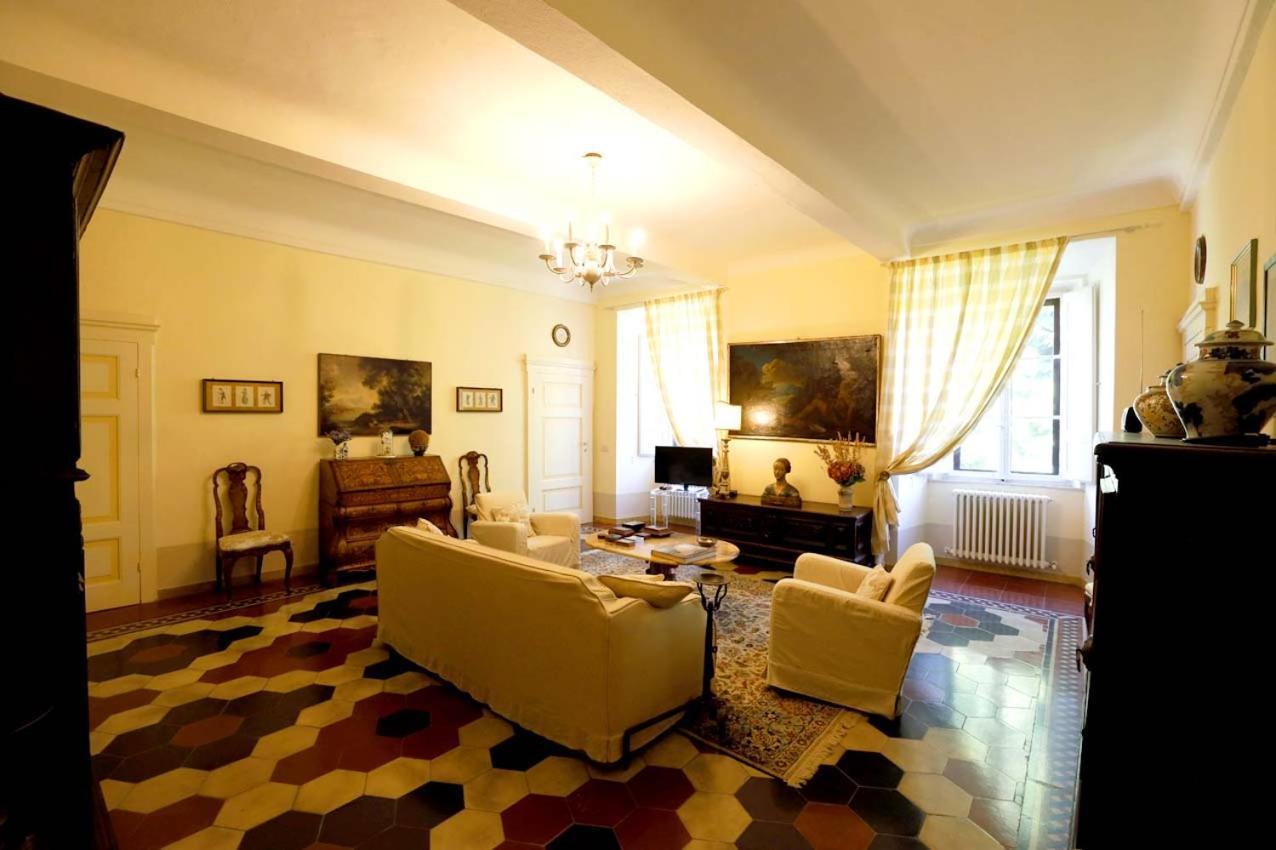 Villa La Strega Siena Bagian luar foto