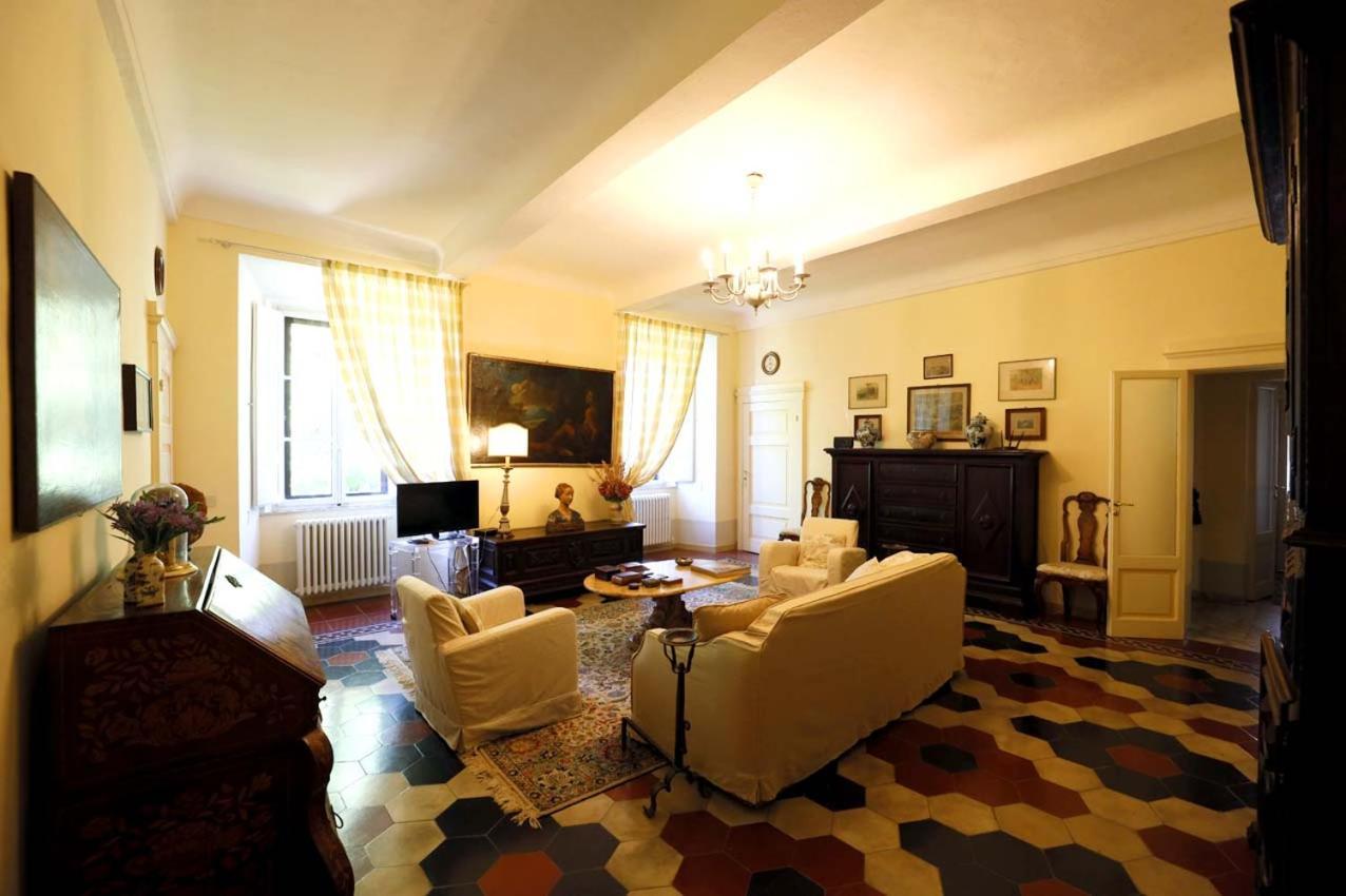 Villa La Strega Siena Bagian luar foto