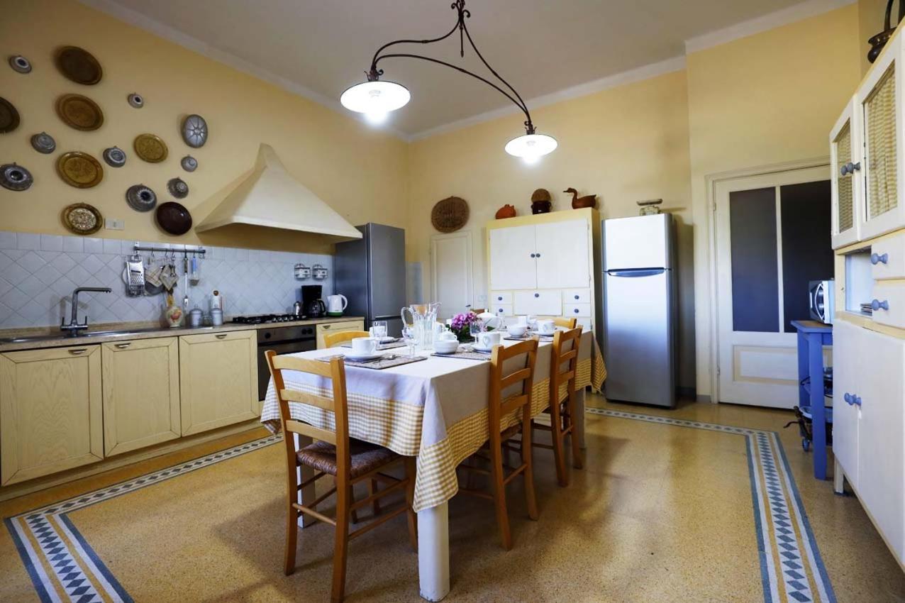 Villa La Strega Siena Bagian luar foto